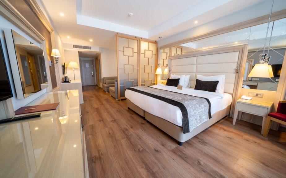 Korumar Ephesus Beach & Spa Resort - Geniş Oda